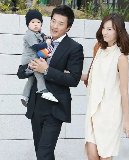 八个主演年纪差大,男二频被说丑|聂远|金泰熙|霍思燕|演员|权相佑