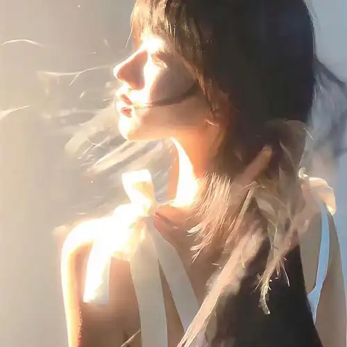 有哪些小众但是很惊艳的真人女生头像? - 知乎