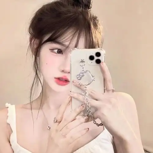 女生头像成熟给外人看幼稚给爱人看