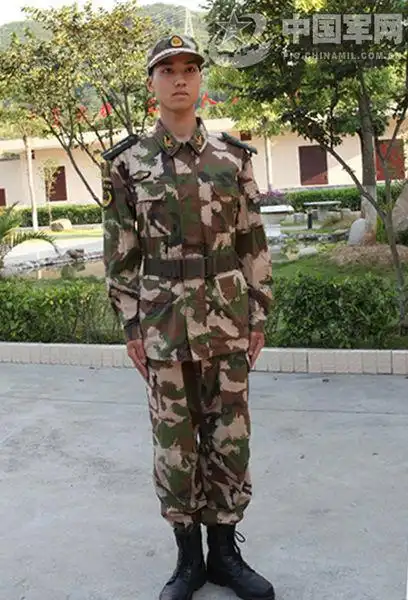 武警冬装作训服