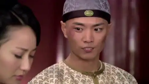 为伪装自己,崔玉言用假牙,形象受损严重!