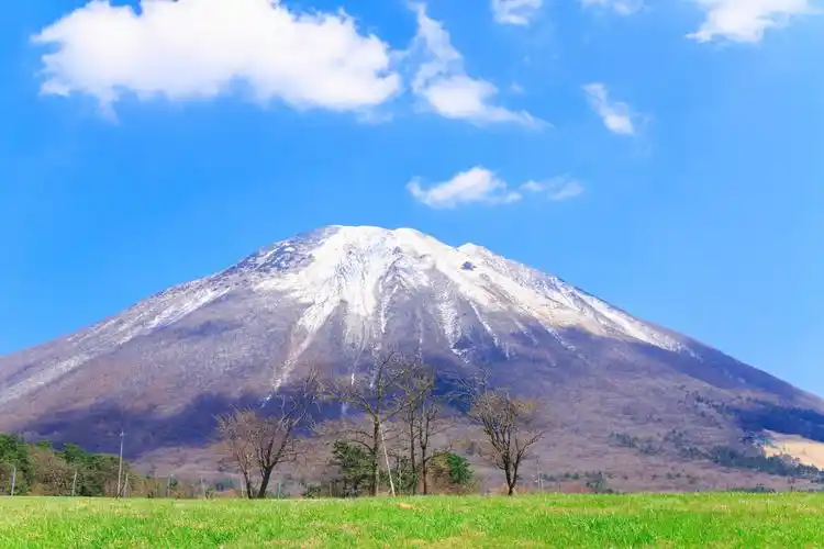踏出黄金路线,探寻自然景观丰富的地域