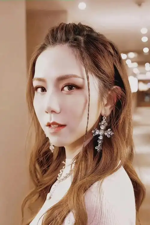 中国香港女歌手邓紫棋.#邓紫棋#gem邓紫棋 #中星 - 抖音