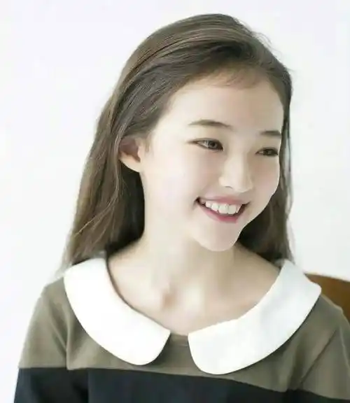 被称为"小jennie"的最美童星ella gross长残了?_时尚_长相_因为