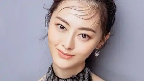 如今34美的惊为天人_陈格_父母_发展