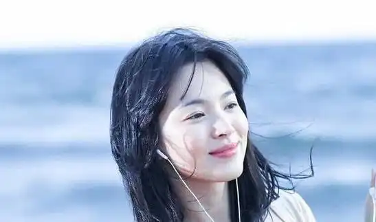 38岁宋慧乔又出新妆容了雏菊晒伤妆一改疲态看着像18