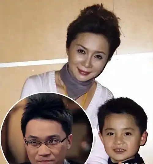 原来他就是蔡明儿子!隐瞒37年不公开,是蔡明的骄傲更是最大心病