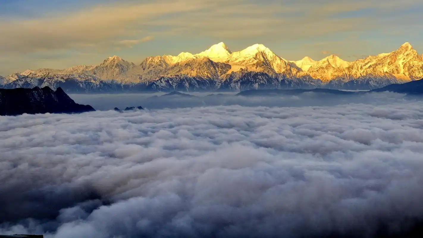 四川牛背山云海风景摄影