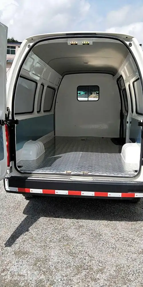 飞鱼汽车服务(深圳)有限公司九龙…大型面包车…超长续航