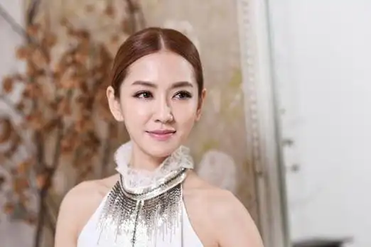 屈中恒 杨千霈 屈中恒杨千霈康熙哪一集(图26)