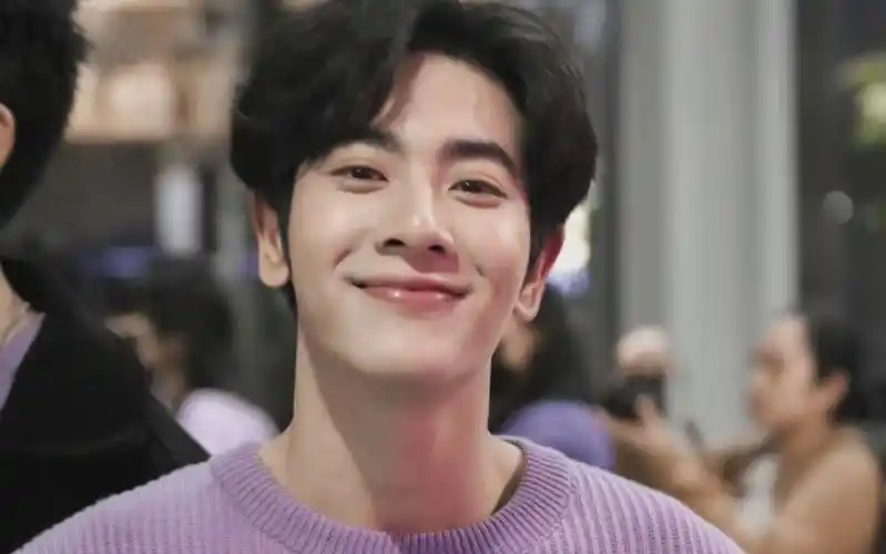 【中字mv】怎样的人-汪始慧 mix sahaphap 天上