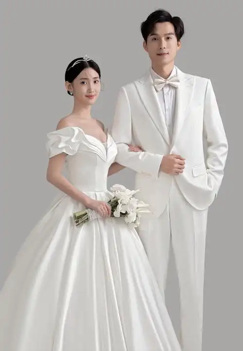 我的室内纯色极简主纱婚纱照,干净简约耐看