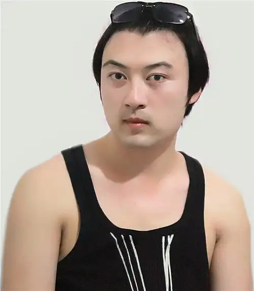 艺人邓鹏飞照片集