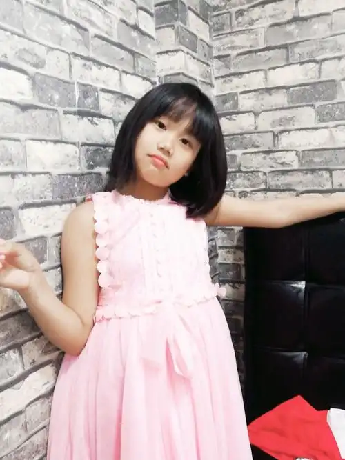 祝女儿小甜甜八岁生日快乐!