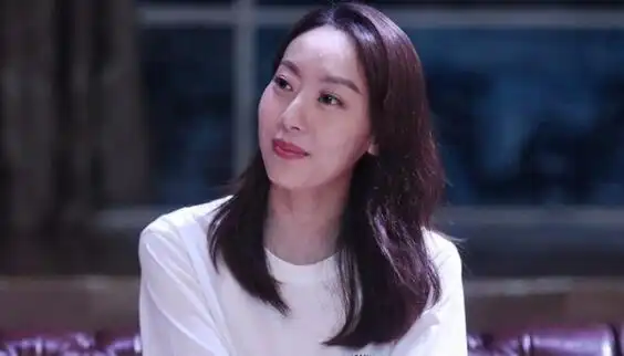 新喜剧之王女主角是谁鄂靖文个人资料介绍为什么火不起来