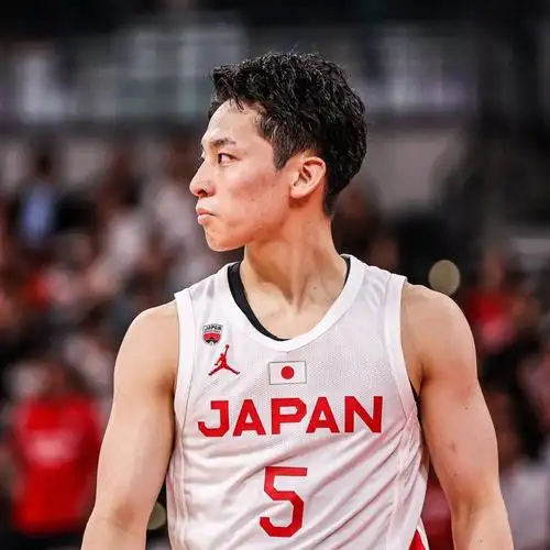 现实版宫城良田日本1米72后卫狂砍25分9助率队完成28分大逆转