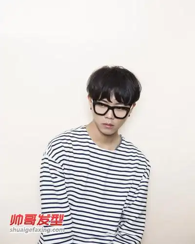男生韩式bobo头发型设计 两款男生波波头发型图片