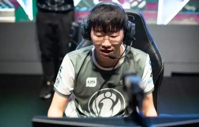 宁王倒了!ig官宣:ning选手暂别赛场调整状态