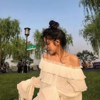 2021最火的气质女生头像