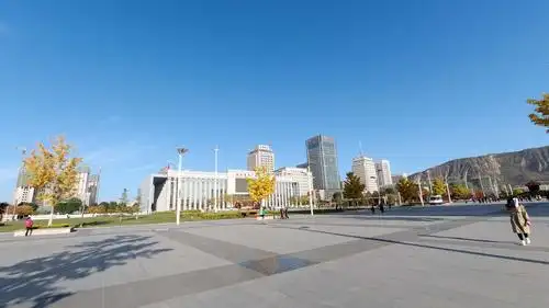 平凉绿地广场秋景