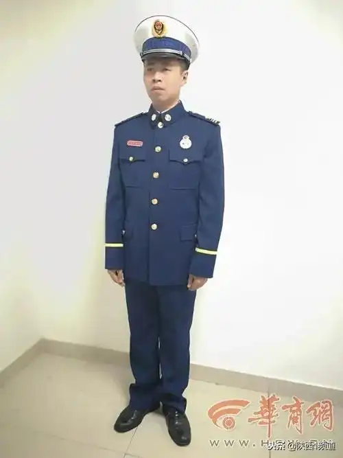火焰蓝"制服上线,全省综合性消防救援员今起陆续换装