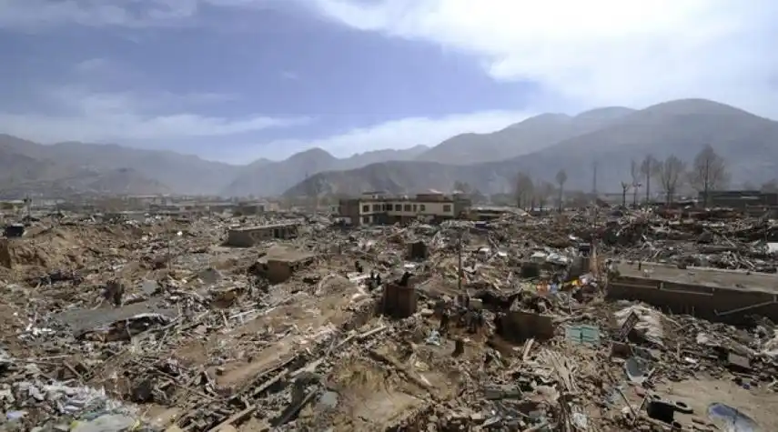 公历2010年4月14日青海省玉树藏族自治州玉树县发生71级大地震