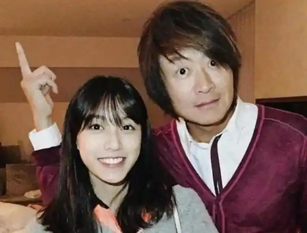 游鸿明人红不忘本娶普通妻子一心一意爱了40年