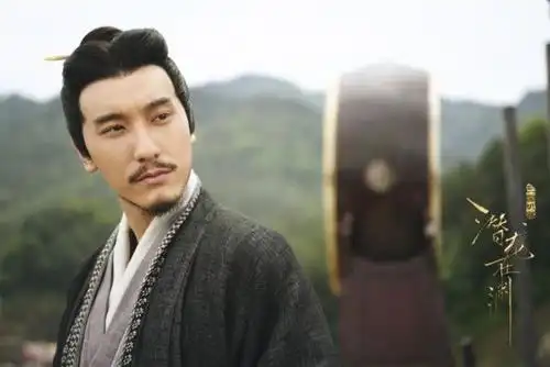 三国机密:郭嘉扮演者王阳明透露和董璇拍亲密戏细节 _看电视剧_娱乐星