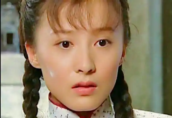 她是《情深深雨蒙蒙》可云,与大7岁老公闪婚,如今45岁长这样_徐露