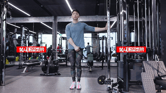 烧饼赤膊出镜变肌肉猛男,昔日小胖子如今演金刚狼不用化妆!_健身