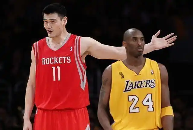 姚明拒绝去湖人与科比抱团之谜 2005年夏天他在火箭经历了什么?