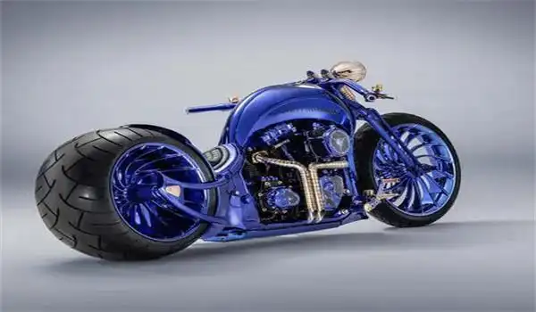 哈雷较贵的一款摩托车,是哈雷戴维森深蓝色奢侈版,这款摩托车是瑞士