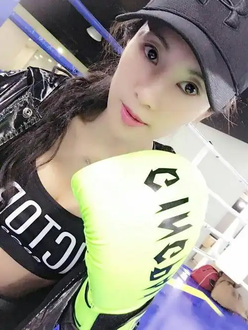 坚持5个hiit抗衰老训练打造如53岁不老女神刘叶琳般的曲线身材