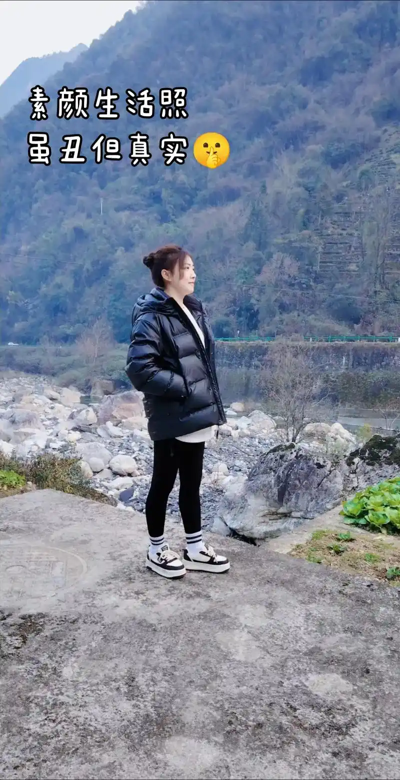 纯素颜生活照,给个面子高低整两句夸夸我9595#自由自在简简 - 抖