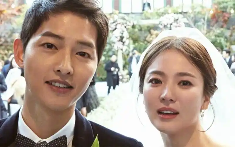 宋仲基被曝晒双宋亲密照,有意与宋慧乔复合,知情人揭开背后隐情