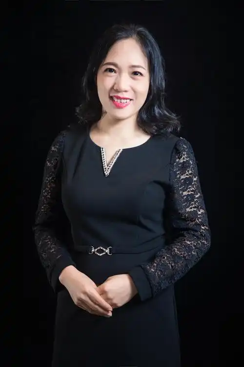 03 谢秀云公关形象照番禺拍 (4).jpg