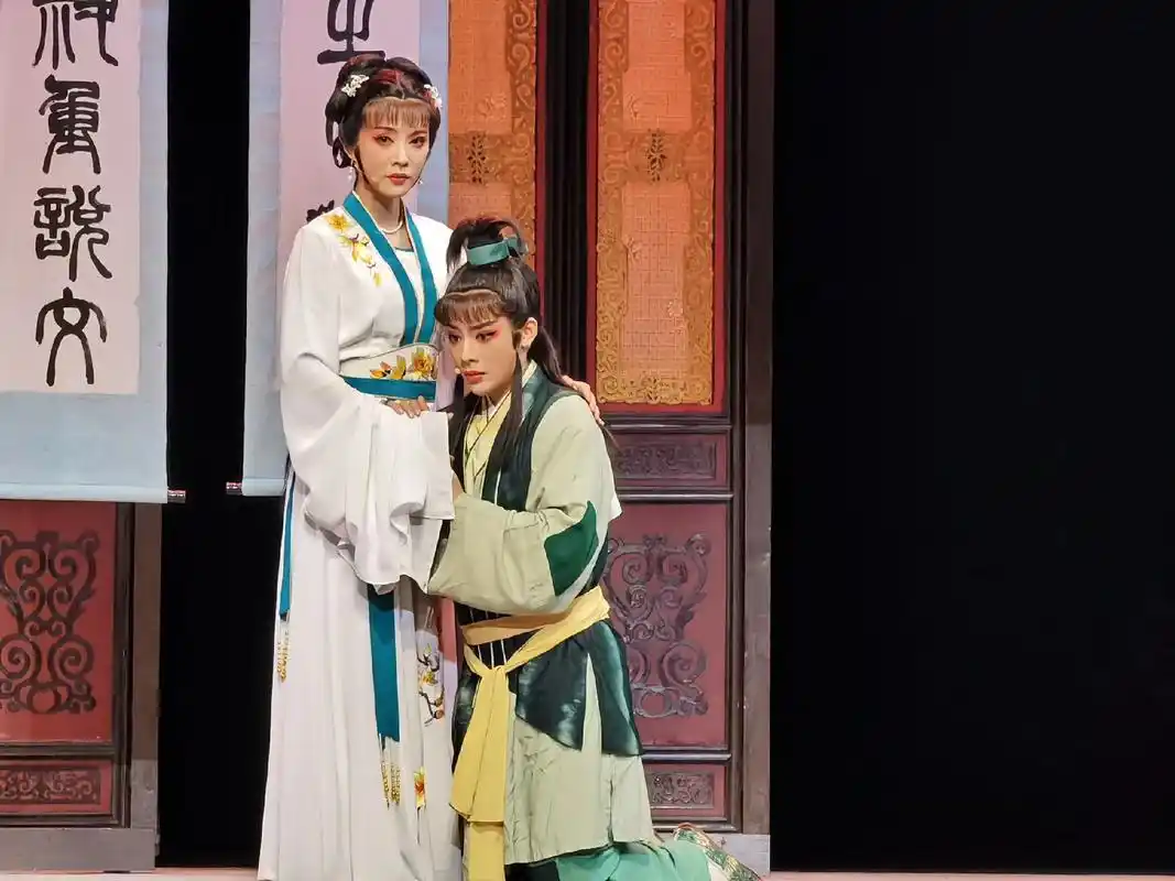 "遇恩姐犹如枯木又逢春"#越剧 陈三两 #浙江小百花越剧团  - 抖音