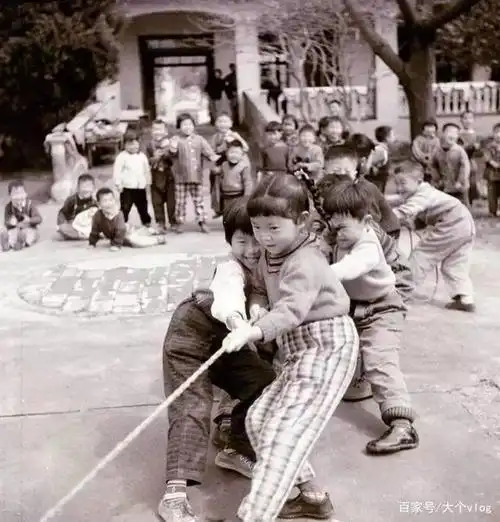 无意间看到的照片,勾起诸多回忆,天真的童年