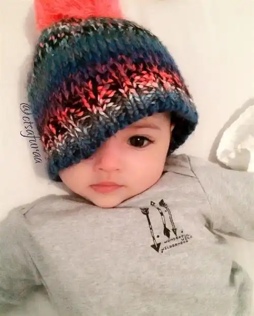 大眼睛天生自带美瞳 瑞典女宝宝瞬间走红网络