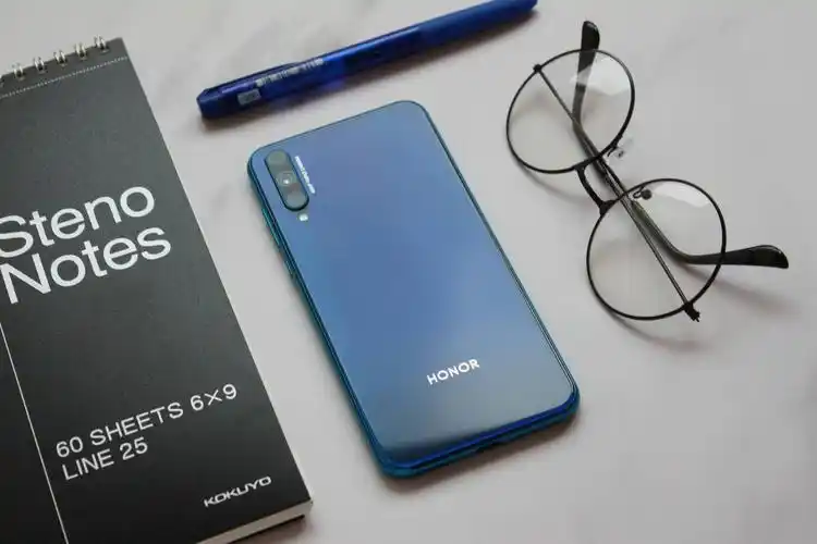 华为荣耀20青春版(华为手机荣耀20青春版)