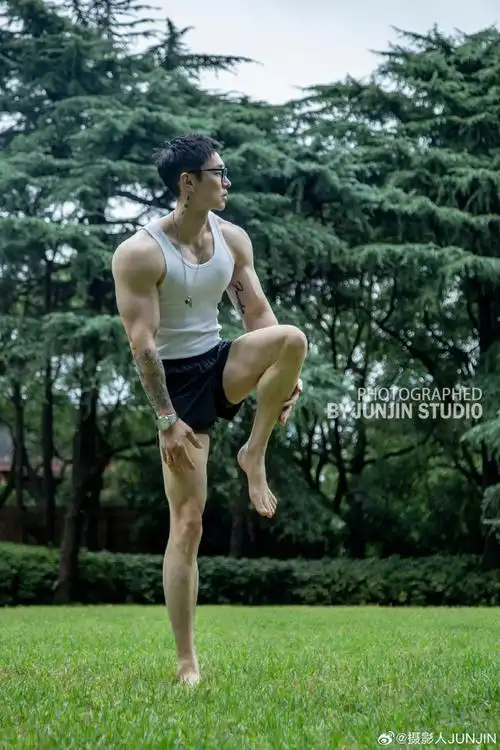 健身打卡##肌肉男##运动健身##健身男理想身材摄影