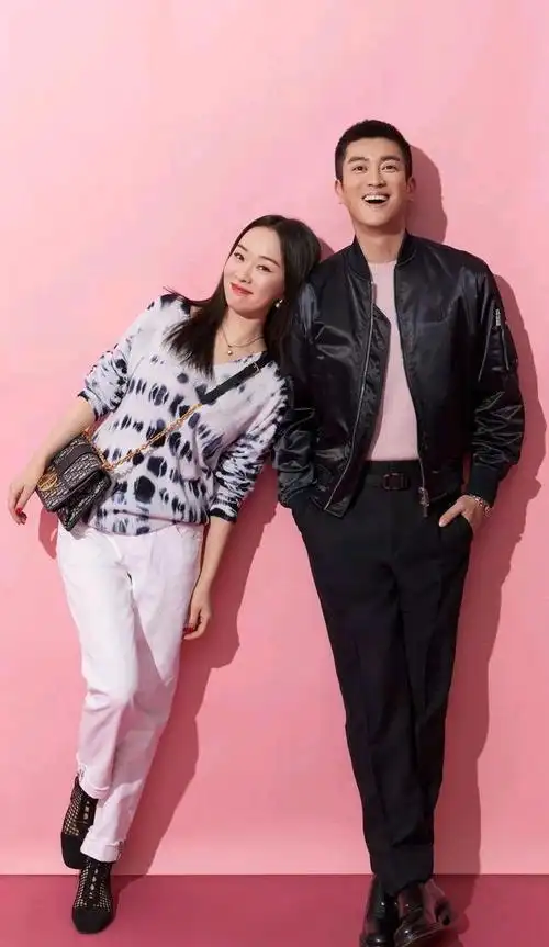 杜江霍思燕合体拍摄dior情人节宣传画报,情人节的浪漫气息!