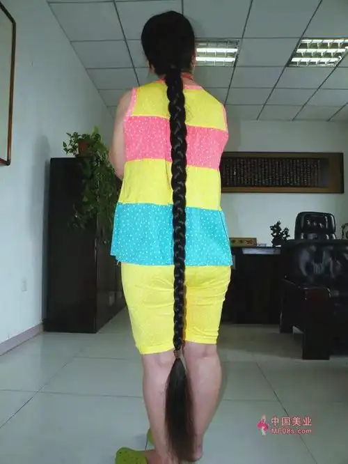 剪下大姐155厘米柔顺超长发47