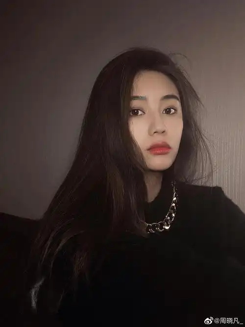 张艺谋电影悬崖之上新人周晓凡什么时候出道啊