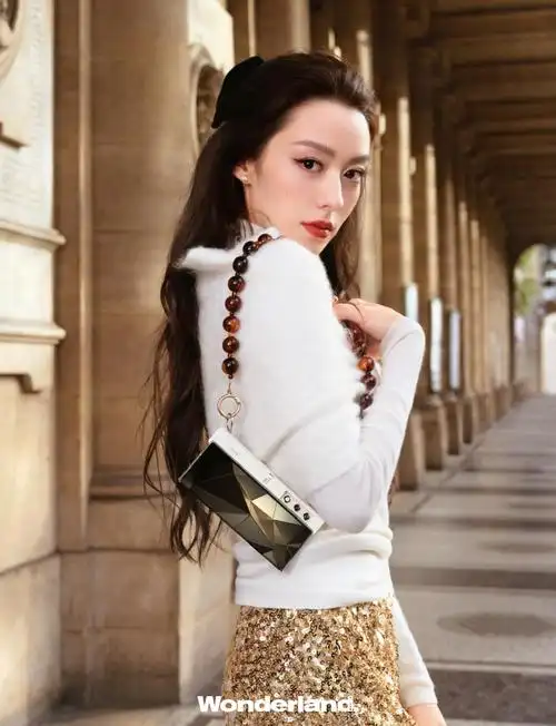 吉娜wonderland美容封面大片##吉娜 玲娜贝儿真人版