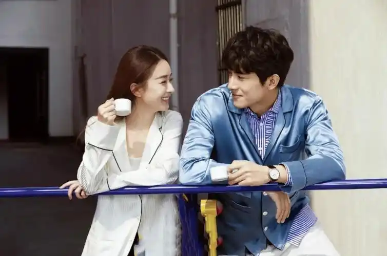 林更新恋情再被曝光,与赵丽颖"cp滤镜"被击碎,三搭无望太遗憾_腾讯