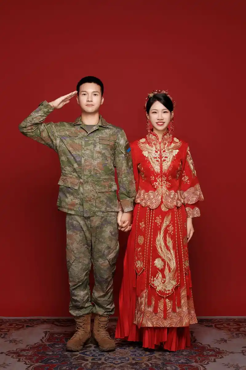 柳州婚纱照|广西人独有的浪漫|军装秀禾.00在我们广西人的眼 - 抖音