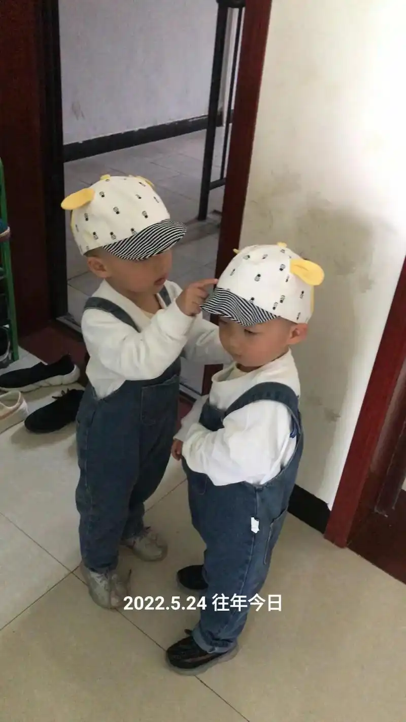 一对小可爱 小哥俩的快乐时光 - 抖音