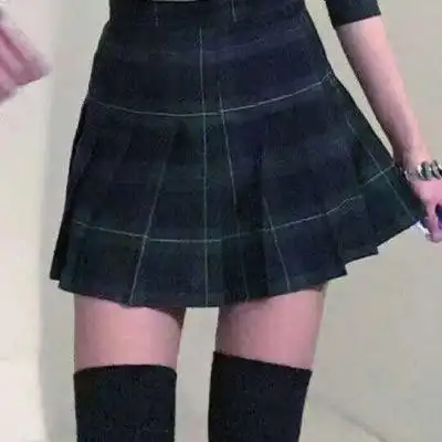 优质女头部位小短裙头像 学生下半身头像,女生头像图片-回车桌面