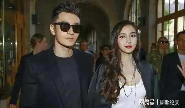 有一次黄晓明回家看到妻子杨颖当着儿子的面吸烟当时黄晓明很气愤